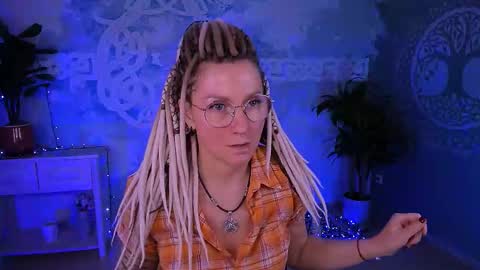 Frida Tander online show from March 2026 07:14:01 AM