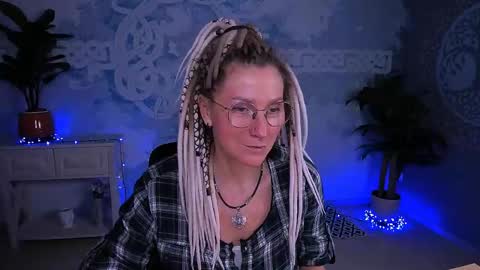 Frida Tander online show from May 2026 05:03:02 AM