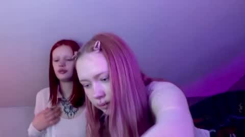 friend_zone_ online show from November 2025 03:34:02 PM