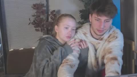 friend_zone_ online show from January 2026 04:34:01 PM