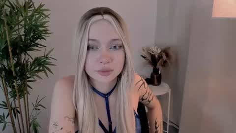 Snapshot of friend_zone_ chatting on June 2026 01:56:01 PM friend_zone_ online show from June 2026 01:56:01 PM