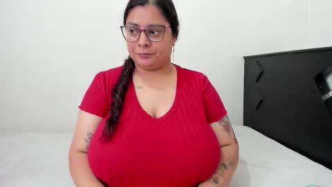 Snapshot of fromheaven_ chatting on February 2026 08:31:02 PM Lucy online show from February 2026 08:31:02 PM