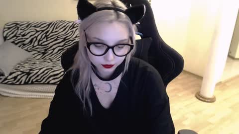 Lilith online show from December 2024 10:23:02 AM