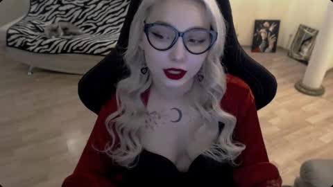 Lilith online show from November 2025 11:25:02 AM