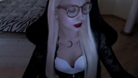 Lilith online show from May 2026 08:44:01 AM