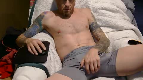 Snapshot of froski666 chatting on January 2025 03:53:02 AM froski666 online show from January 2025 03:53:02 AM