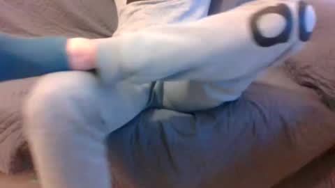 Frowxy online show from January 2025 12:21:01 PM