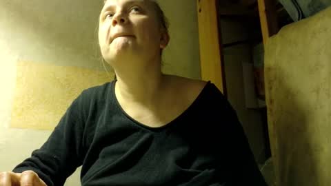 FrumCake online show from December 2025 03:00:01 AM