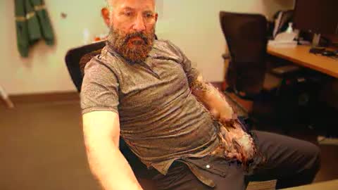 Snapshot of fuckadilf chatting on December 2024 03:31:02 PM fuckadilf online show from December 2024 03:31:02 PM