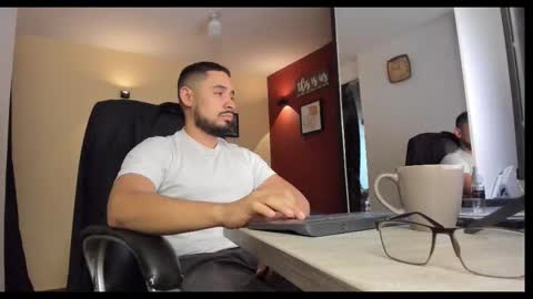 SERGIO THE SEX LAWYER online show from December 2025 03:45:02 AM