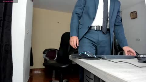 SERGIO THE SEX LAWYER online show from May 2026 04:07:02 AM