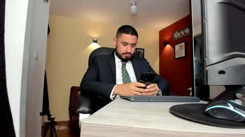 SERGIO THE SEX LAWYER online show from May 2026 03:26:01 AM