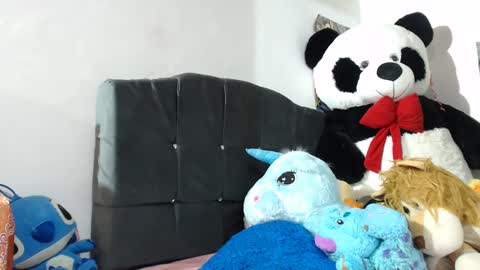 Mia and Gary  online show from December 2024 12:13:01 AM