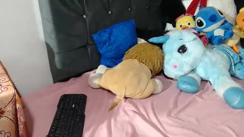 Mia and Gary  online show from December 2024 05:31:02 AM