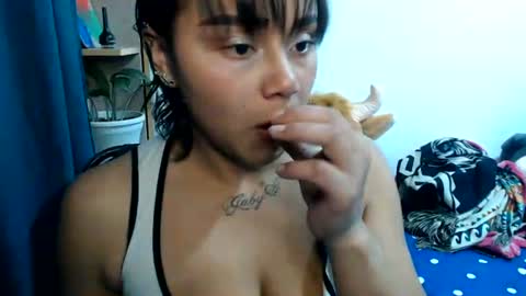 Snapshot of fucking_temptation1 chatting on June 2026 02:28:01 AM Mia and Gary online show from June 2026 02:28:01 AM
