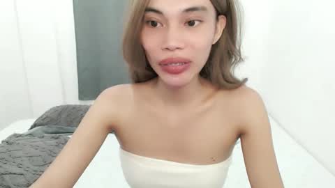 Snapshot of fuckingsexy143 chatting on November 2025 02:44:01 AM fuckingsexy143 online show from November 2025 02:44:01 AM