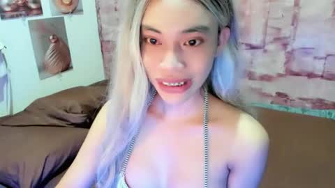 fuckingsexy143 online show from April 2026 04:33:02 PM