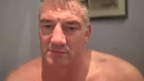 fullback_15 online show from October 2025 08:02:02 AM