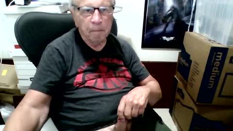 Snapshot of funclemike chatting on June 2026 02:24:02 AM funclemike online show from June 2026 02:24:02 AM