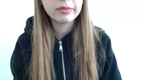 Emma online show from March 2026 07:09:02 AM