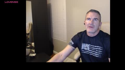 Snapshot of funfitmalelv2 chatting on February 2026 03:02:01 AM funfitmalelv2 online show from February 2026 03:02:01 AM