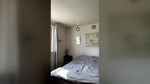 Linnys Palace online show from March 2026 06:58:01 PM