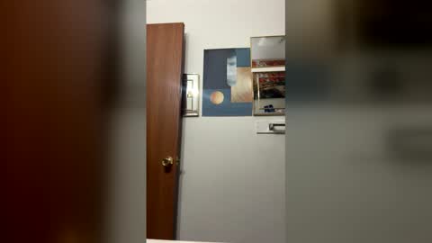 Linnys Palace online show from March 2026 04:23:01 PM