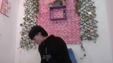 Snapshot of funny_and_horny chatting on October 2025 04:24:02 AM funny_and_horny online show from October 2025 04:24:02 AM