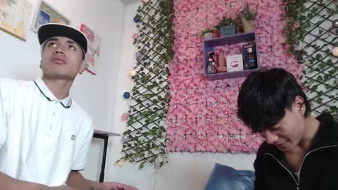 Snapshot of funny_and_horny chatting on October 2025 04:02:01 AM funny_and_horny online show from October 2025 04:02:01 AM