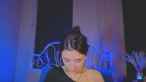 Snapshot of funny_whotsss chatting on September 2025 12:10:02 AM Tiffany online show from September 2025 12:10:02 AM