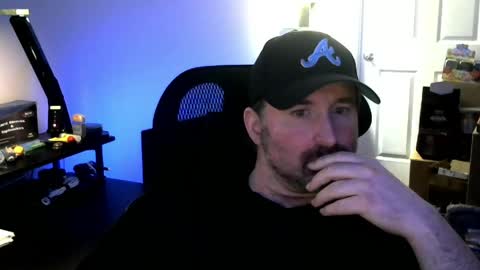 Snapshot of fuzz69_ chatting on April 2026 12:52:02 AM fuzz69_ online show from April 2026 12:52:02 AM