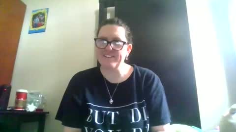 fuzzypeaches87 online show from April 2026 04:19:01 PM