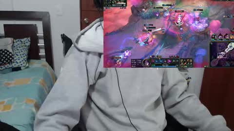 Snapshot of fvckhorneyguy chatting on February 2026 04:52:01 AM andrew online show from February 2026 04:52:01 AM