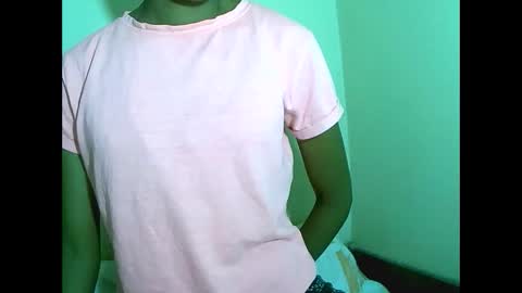 Snapshot of fyah1027 chatting on October 2025 08:40:02 PM fyah1027 online show from October 2025 08:40:02 PM