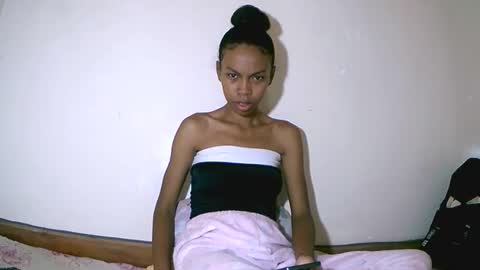 Snapshot of fyah1027 chatting on December 2025 09:58:01 AM fyah1027 online show from December 2025 09:58:01 AM