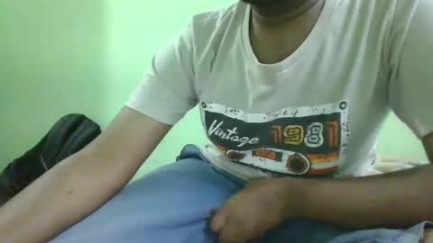 Snapshot of g0lu_ chatting on December 2024 10:58:01 AM Nunnu online show from December 2024 10:58:01 AM