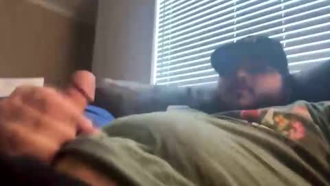 g0nz03 online show from December 2024 08:08:01 PM