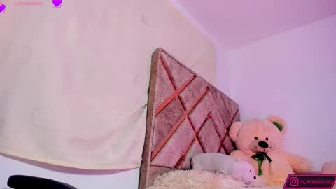 Snapshot of ga_briela chatting on March 2025 05:40:02 AM GABRIELA online show from March 2025 05:40:02 AM