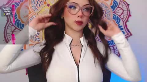 Snapshot of gabb__yy chatting on September 2025 02:02:01 AM online show from September 2025 02:02:01 AM