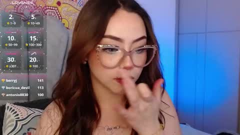 Snapshot of gabb__yy chatting on November 2025 09:10:01 AM online show from November 2025 09:10:01 AM