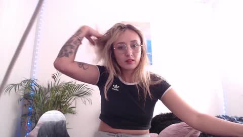 Gabriela online show from January 2025 06:35:01 PM