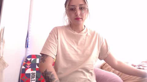 Gabriela online show from December 2025 05:18:02 PM