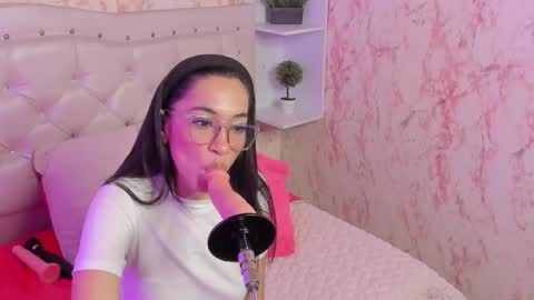 gabbieskinny online show from November 2025 04:11:02 PM