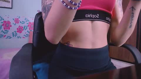 Snapshot of gabbyhills_ chatting on January 2025 03:32:01 PM Gabby online show from January 2025 03:32:01 PM