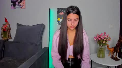 Snapshot of gabri_baby chatting on February 2025 02:57:01 PM The next stream in car 1 december 10pm time in France online show from February 2025 02:57:01 PM