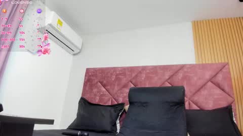 Snapshot of gabriela_1x chatting on January 2026 12:43:01 PM Gabriela. online show from January 2026 12:43:01 PM