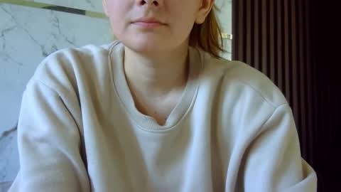 Gabriela Miller online show from November 2025 02:45:02 PM