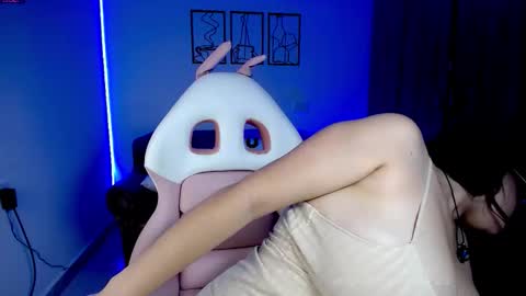 Snapshot of gabriela_r chatting on November 2025 02:06:02 PM Gabriela online show from November 2025 02:06:02 PM