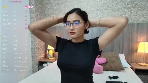Gabriela Vargas online show from May 2026 08:06:02 PM
