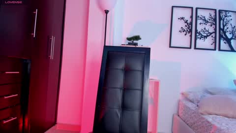 Snapshot of gabriella__tom chatting on January 2025 11:45:01 PM Gabriella online show from January 2025 11:45:01 PM